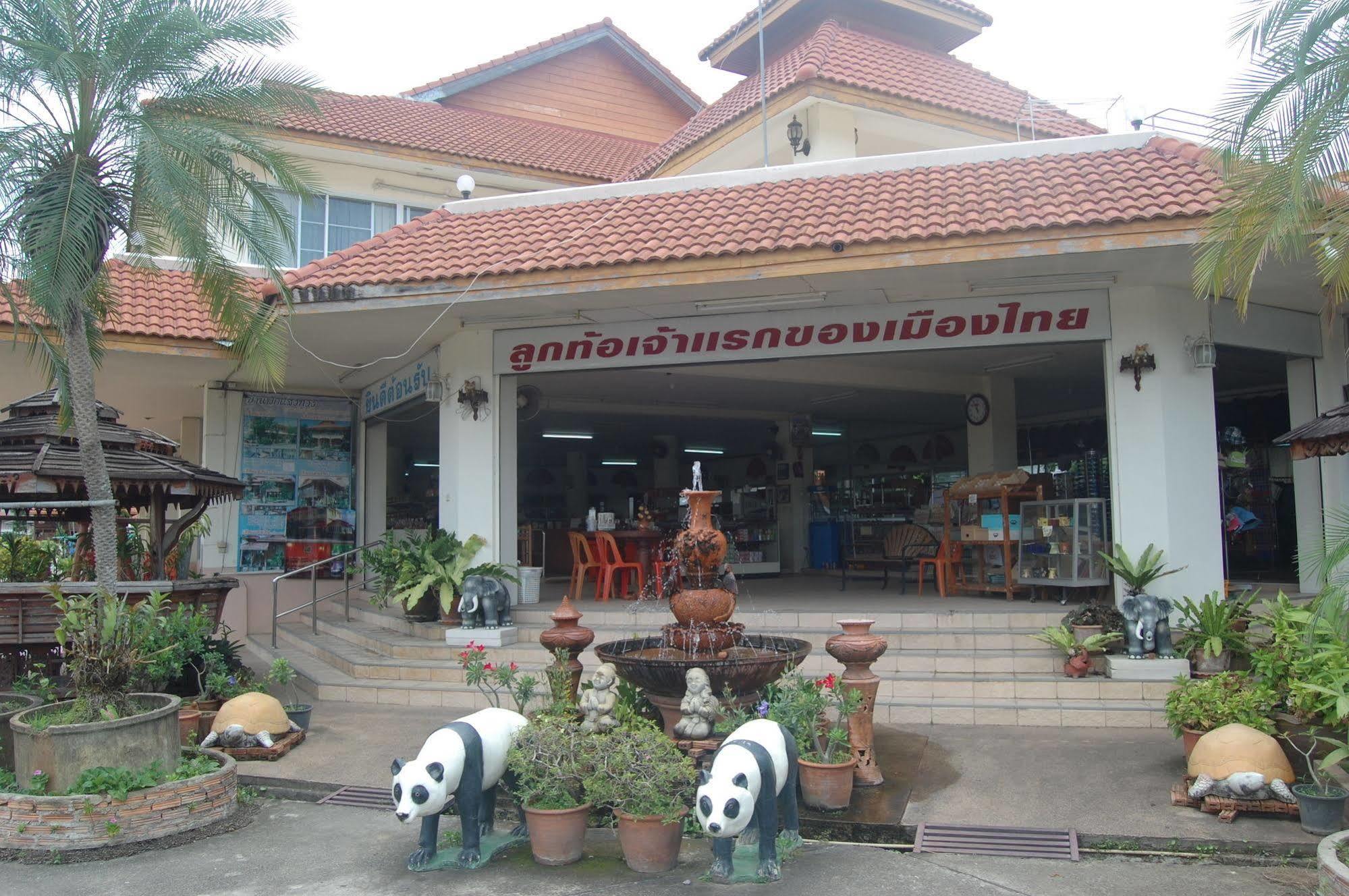 Saengthong Resort Chiangmai チエンマイ エクステリア 写真