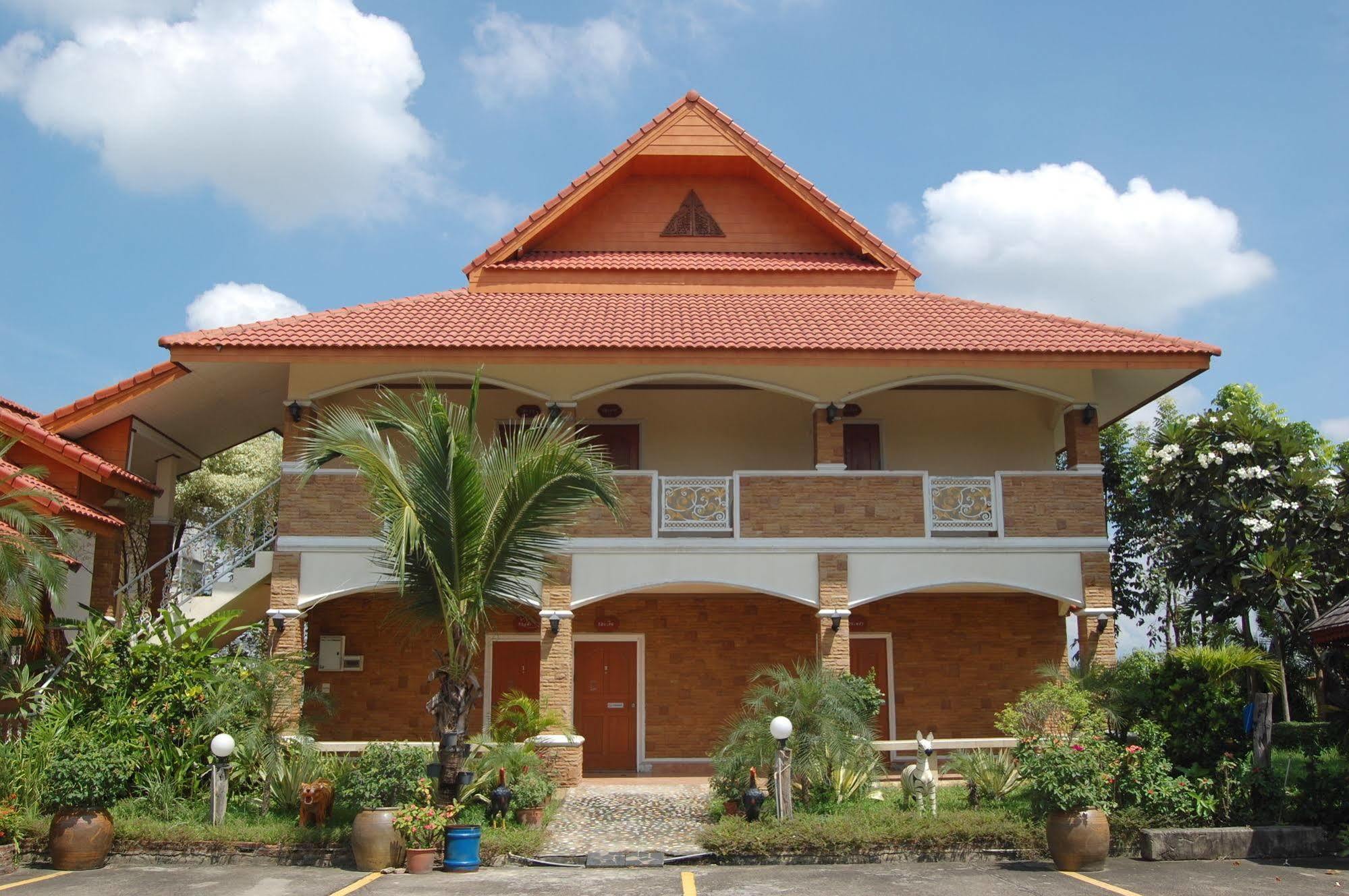 Saengthong Resort Chiangmai チエンマイ エクステリア 写真